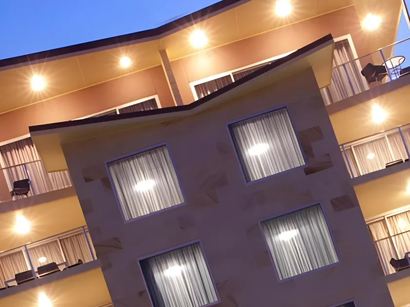 CBD Executive Apartments - Image 1