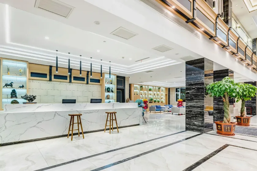 Lujiang Hotel (Weixian No. 3 Middle School Branch) - Image 1