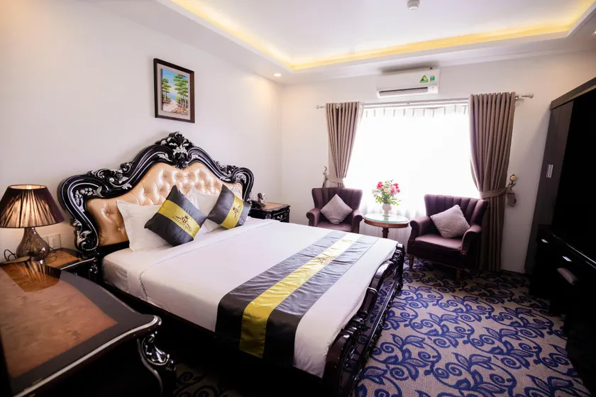 Gallant Hotel 154 - Near Cat Bi Airport - Image 1