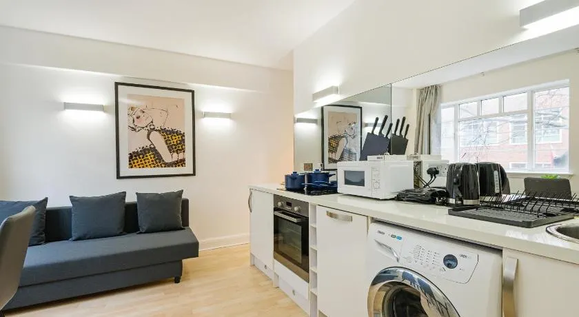 Soho View Urban Apartment - Image 1