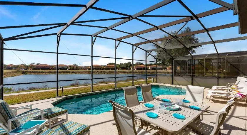 South Facing Pool with Spa and Lake View in Gated Resort of Bella Vida Nr Disney - Image 1