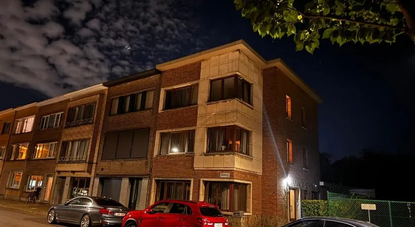 Charmante appartement in Wilrijk - Image 1