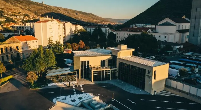Hotel Verso - Image 1