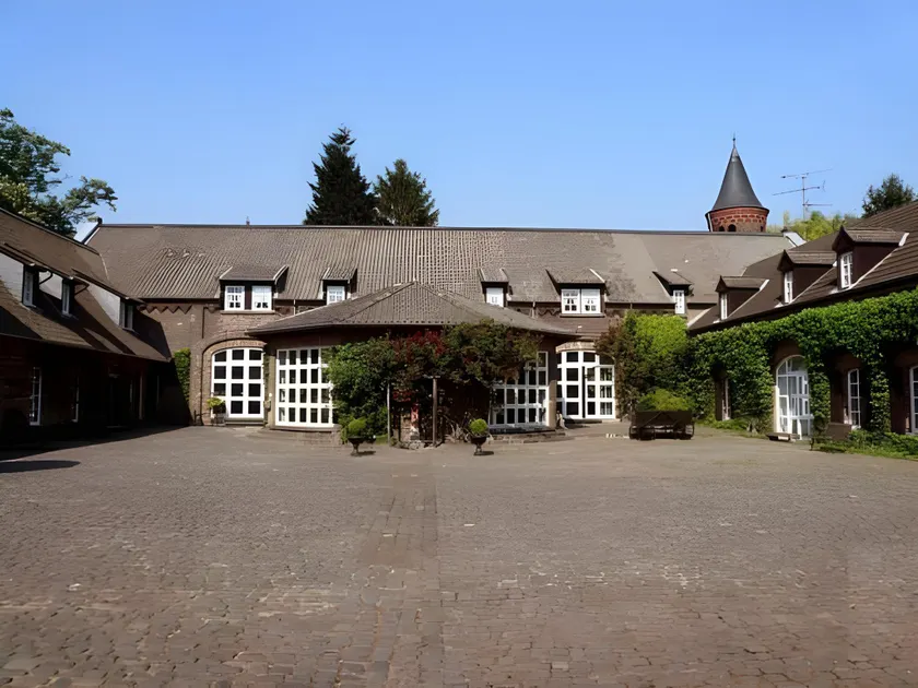 Falderhof - Image 1