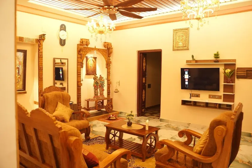 Brown Springs Luxury Homestays - Image 1