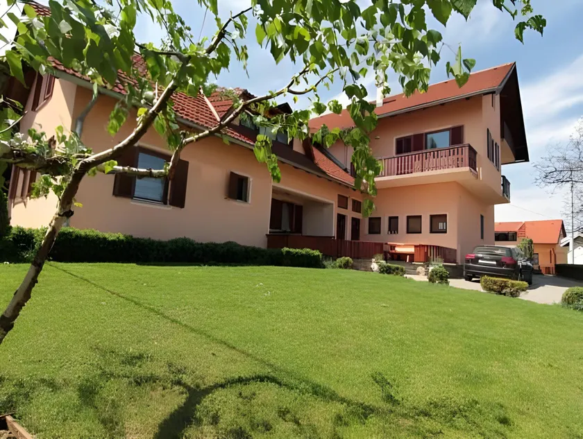 Apartments and Rooms Štefanac - Image 1