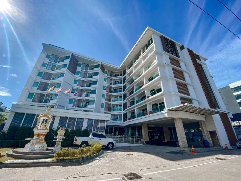 Vareena palace hotel - Image 1