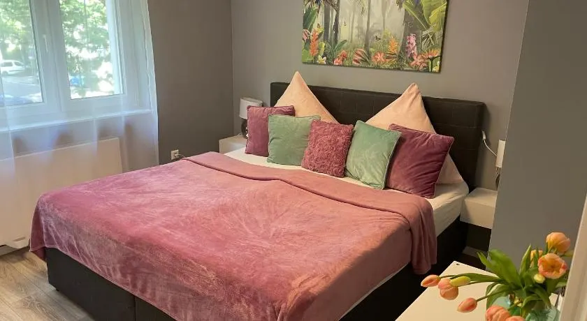 Prime Host Family Apartment - Image 1