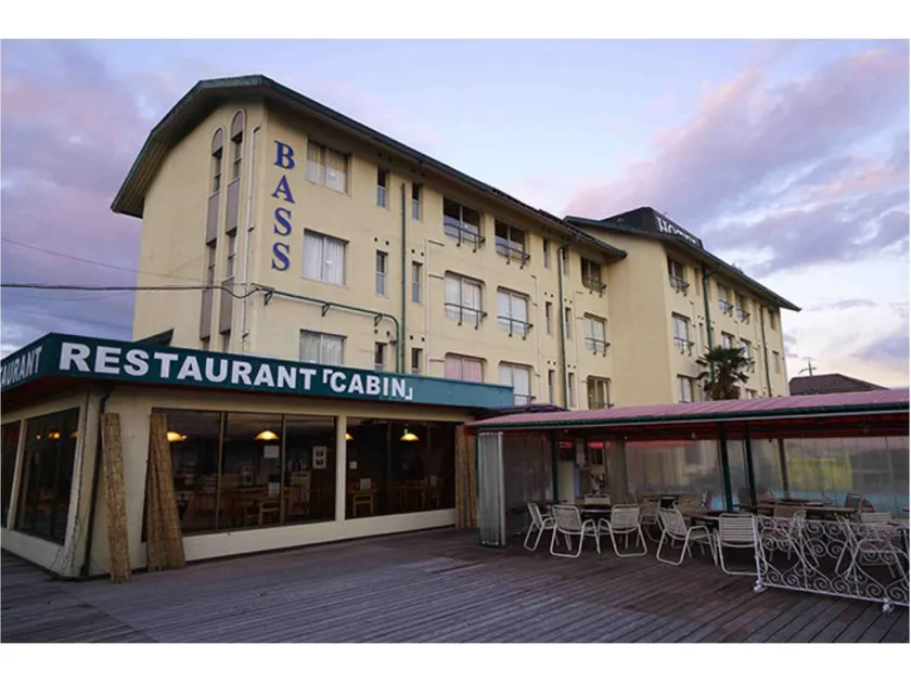 Biwako Rakuen Hotel Izutsu - Image 1
