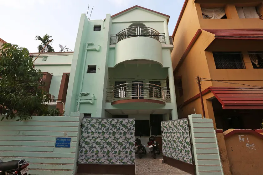 Hotel O The Ambience - Image 1
