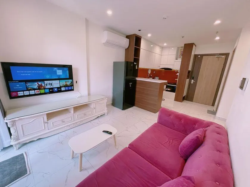 Phong Linh Homestay 30 apartments Vinhomes Grand Park - Image 1