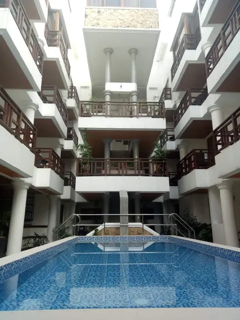 Giulius Boracay Italian Resort - Image 1