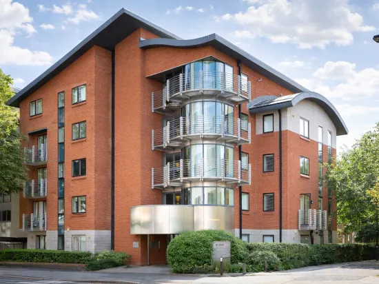 Roomspace Serviced Apartments - The Courtyard - Image 1