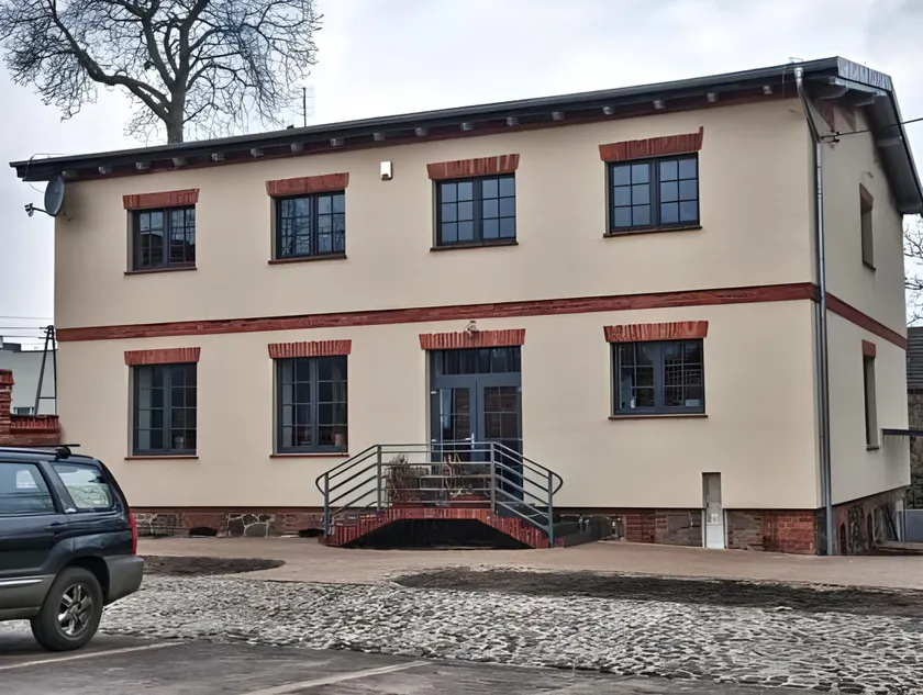 Dwór Kolesin - Image 1