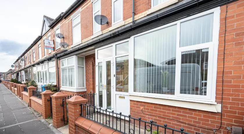 M6 Guest House - Image 1