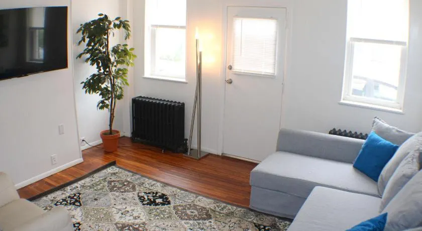 Urban Oasis - 3BR 2BA - City View- Private Parking - Image 1