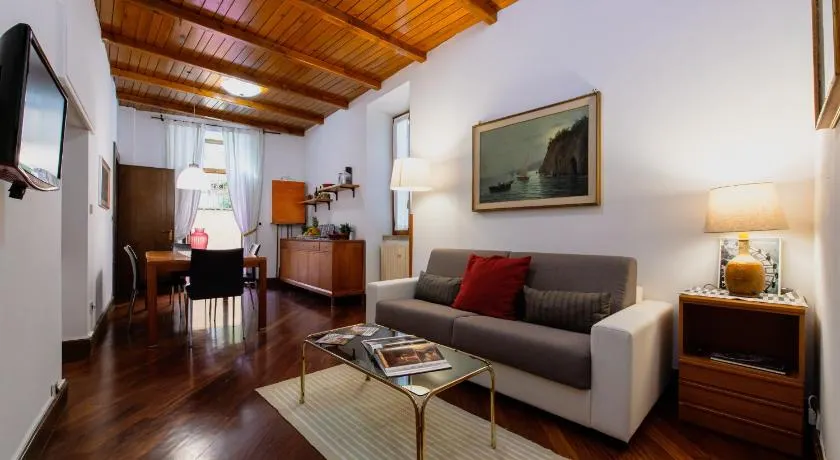 4 FONTANE 156 LUXURY HOME - Image 1
