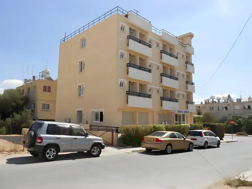 Denis Hotel - Image 1