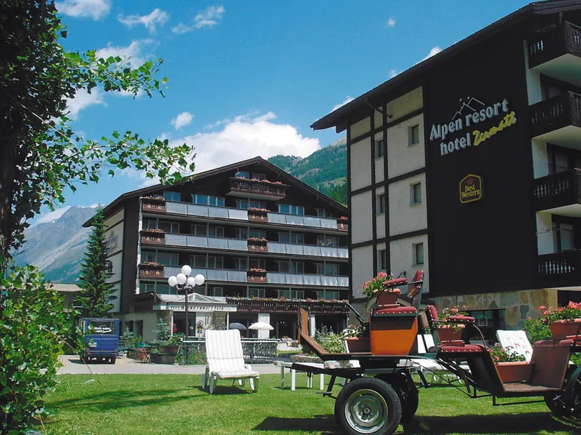 Alpen Resort & Spa - Image 1