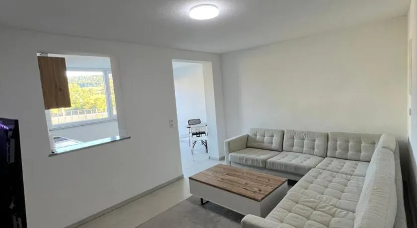 Moderne helle 2 Zimmer Wohnung Neubau - Image 1