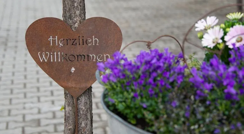Gut Tausendbachl - Image 1