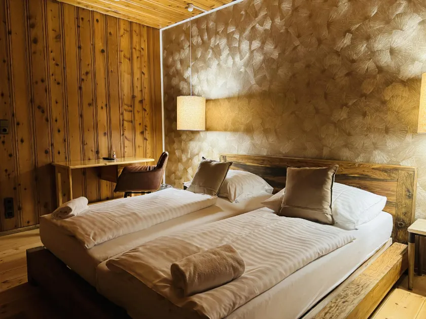 Hotel Nest - Image 1