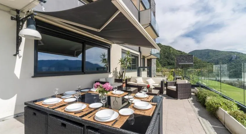 Apartamento Estilo Resort com Vista para a Montanha, Piscina e Wi-Fi - Image 1