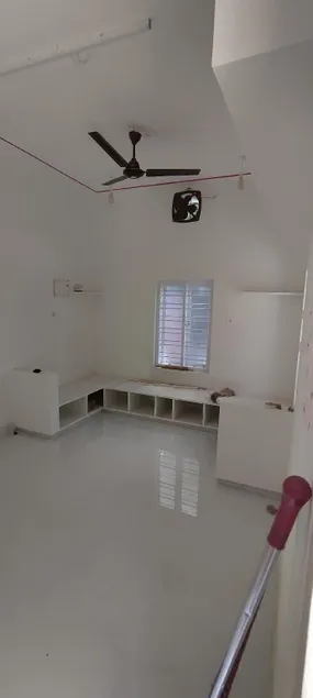 Small House - Image 1