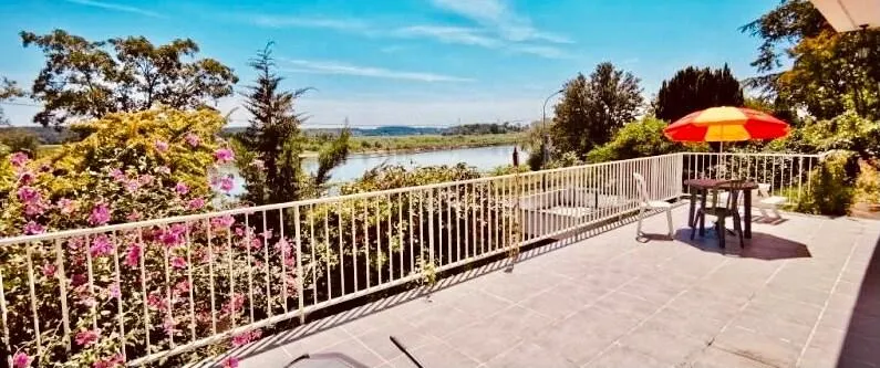 Appartement avec Grande Terrasse vue sur la Loire - Image 1