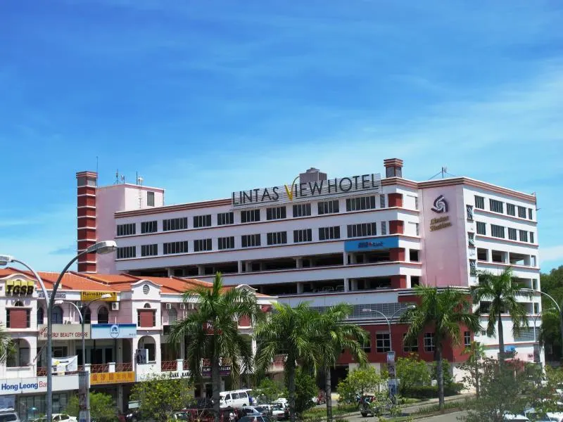 Lintas View Hotel - Image 1