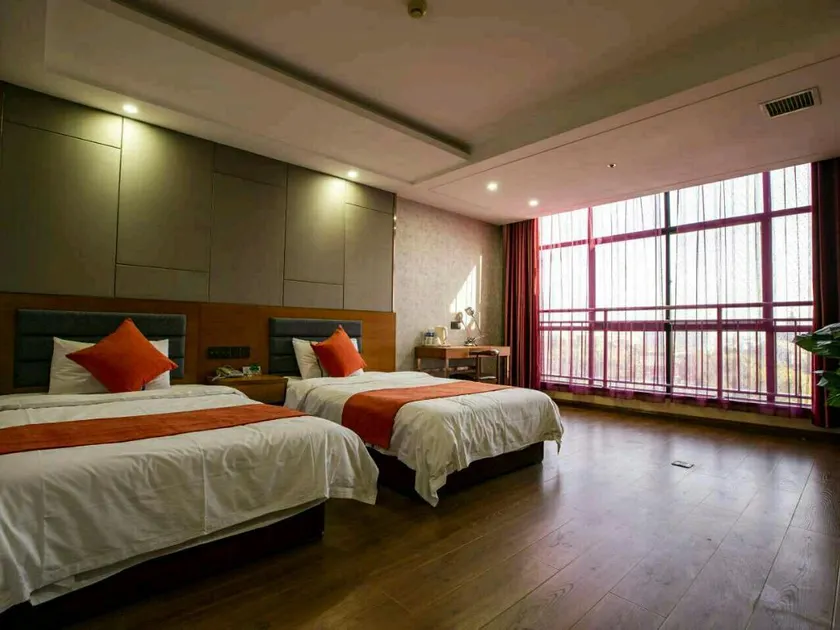 Fengqiao Hotel - Image 1