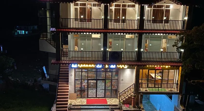 HOTEL DEV CHHAYA - Image 1