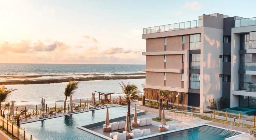 Praia Exclusive Muro Alto by Sintta - Image 1
