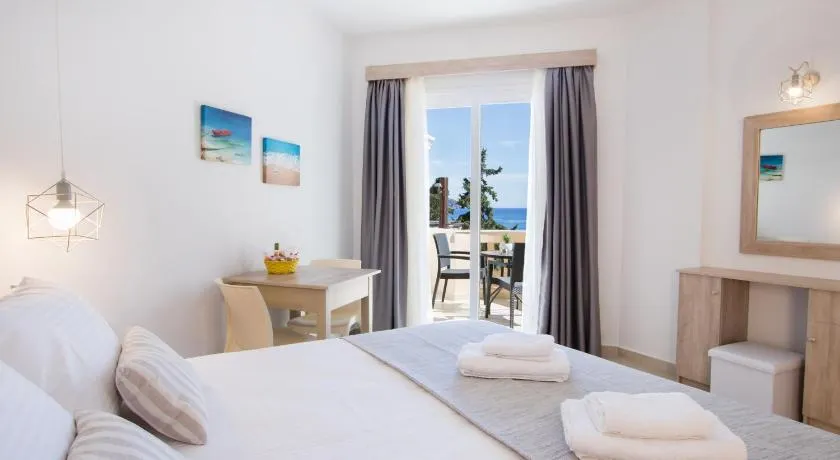 Porfyris Studios and Apartments - Image 1
