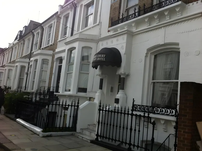 Earl's Court Gardens Hotel - Image 1