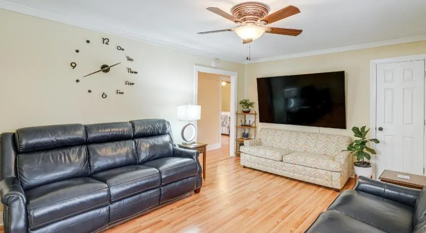 Charming Milton Home with Porch 5 Mi to VIR - Image 1