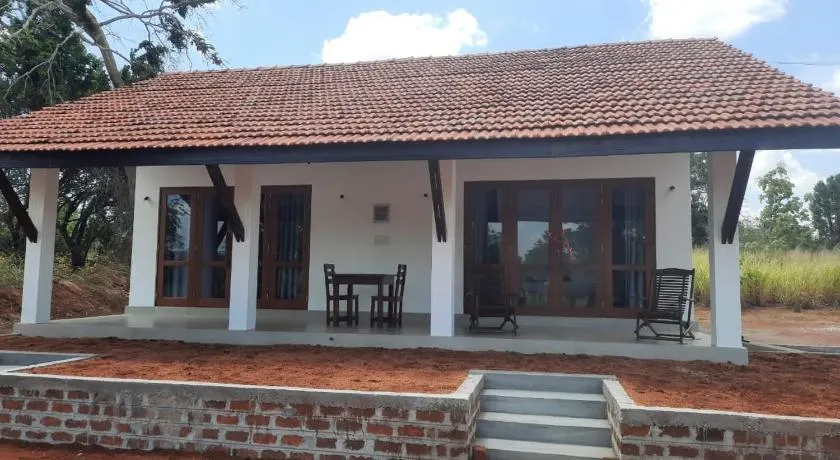 MONI FARM HOUSE WILPATTU - Image 1