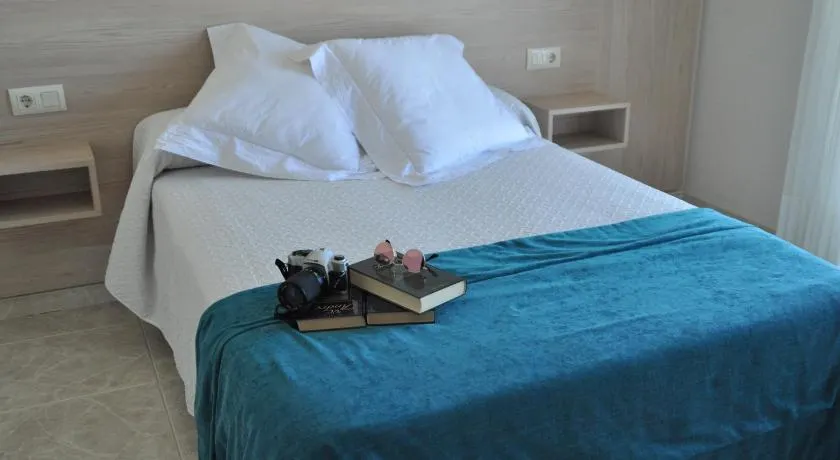 Hotel Casa Portuguesa - Image 1
