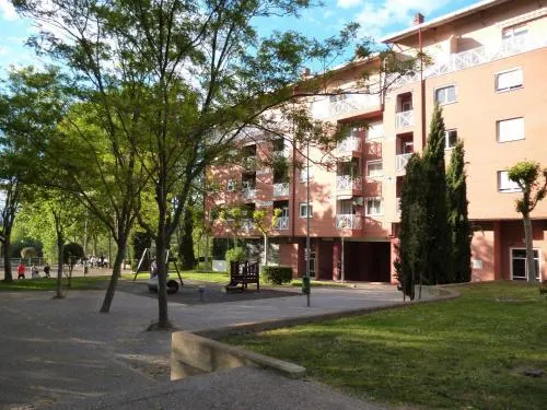 Logrocity Puerta del Ebro PARKING PRIVADO GRATIS - Image 1