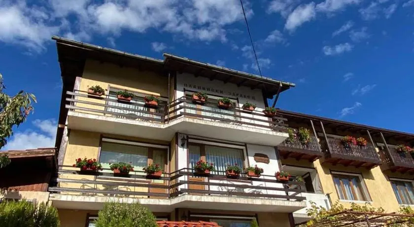 Guest House Planinski Zdravets - Image 1