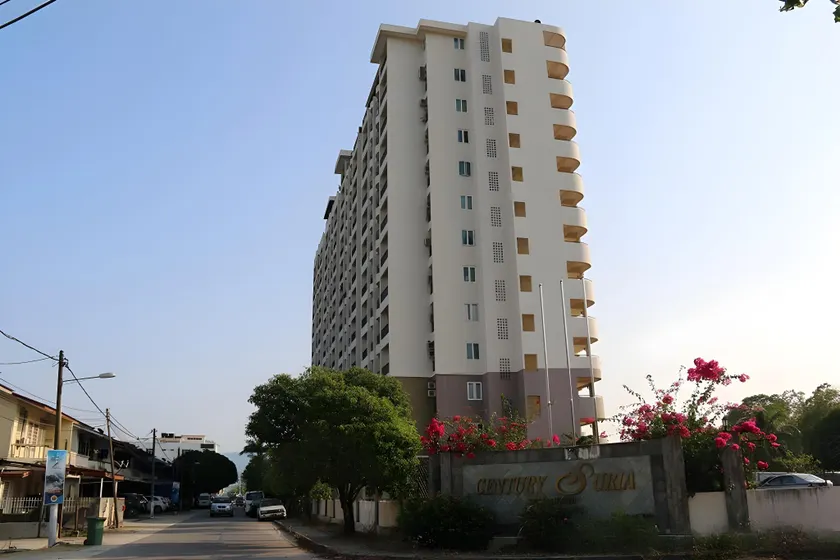 Kuah Town Service Suite Apartment @ Century Suria - Image 1