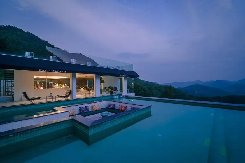 Guoyun Shanju Hostel - Image 1