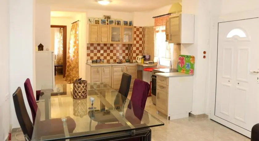 Nikolaou Apartments Keramidi - Image 1