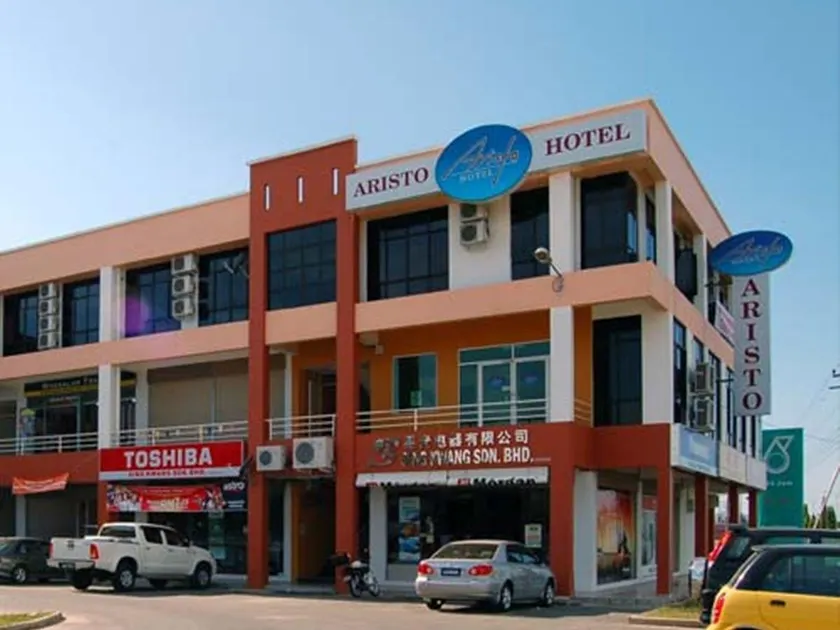 Aristo Hotel @ Putatan - Image 1