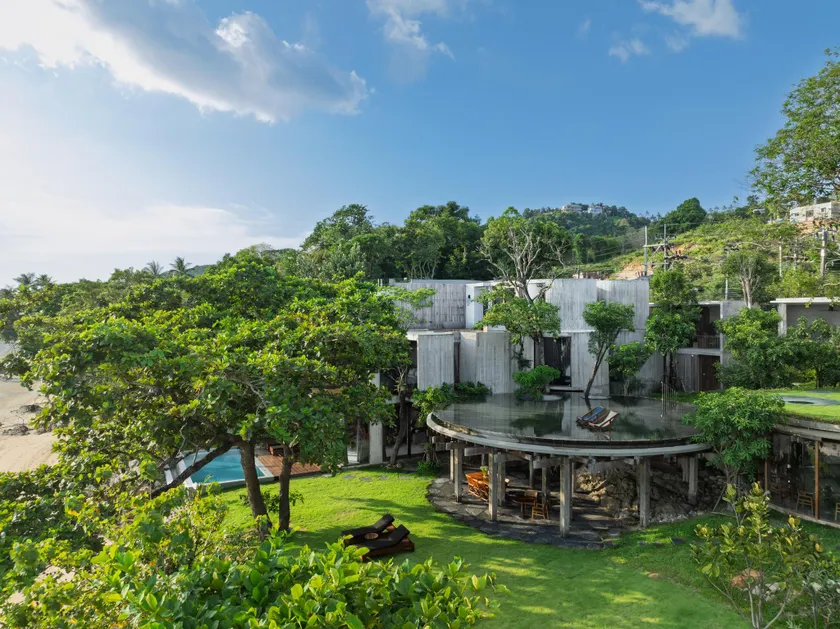 Vows Villa Beachfront - Image 1
