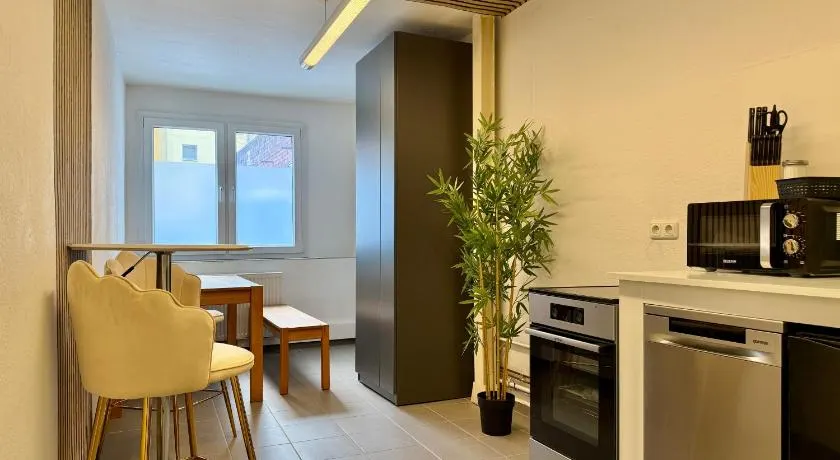 Work and Relax Design-Loft mit Schreibtisch, Starlink WiFi und Parkplatz - Image 1