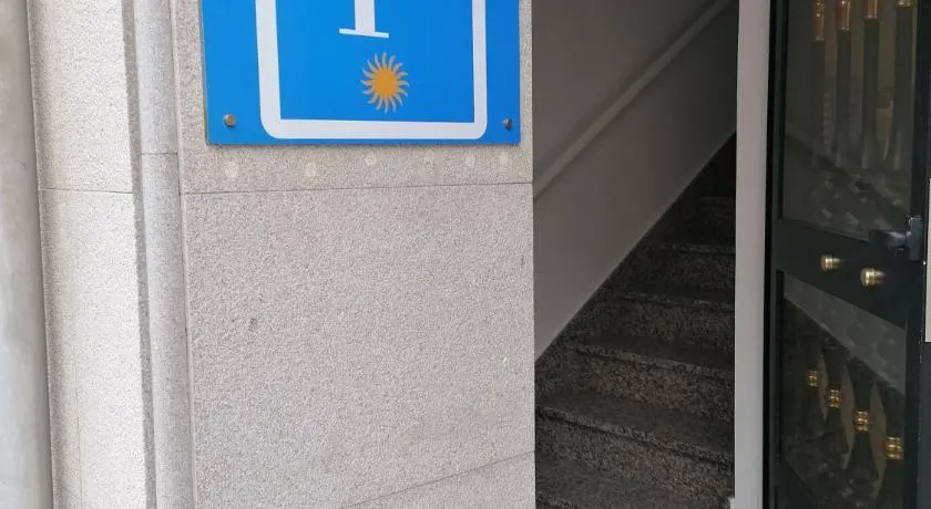 Cuatro Caminos - Image 1
