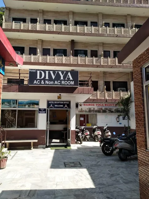 HOTEL DIVYA - Image 1