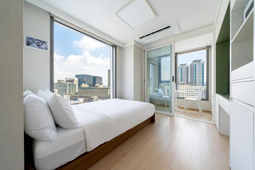 Urbanstay Myeongdong - Image 1