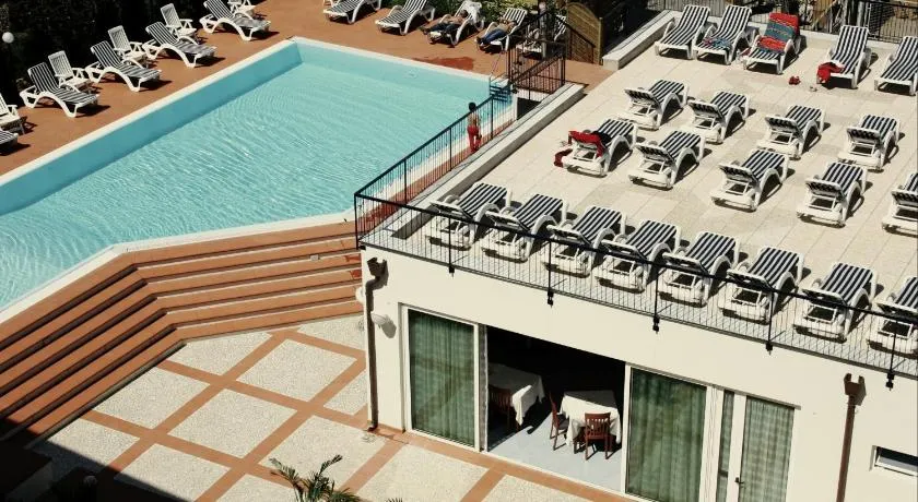 Hotel Residence Mediterraneo - Image 1